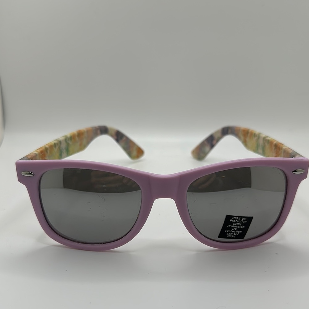 Pan Oceanic Lavender with Patterned Arms 100% UV Protection